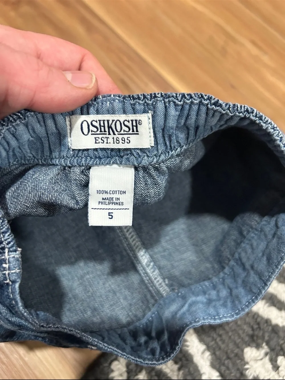 OshKosh B'gosh Navy Denim Shorts with Anchor Pocket Embroidery Size 5